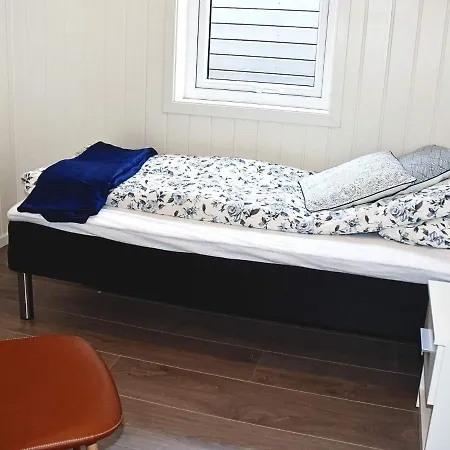 Сasa de vacaciones 6 Person In Vatne