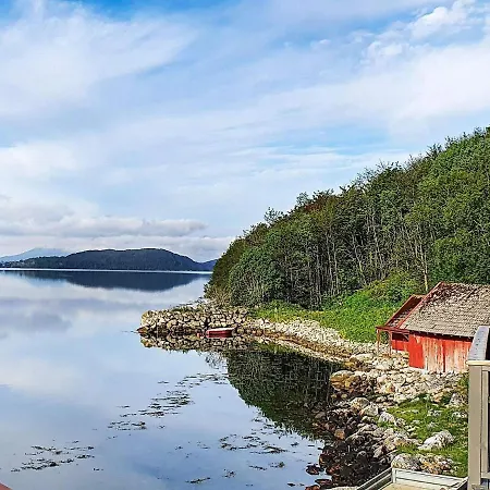 בית נופש 6 Person In *