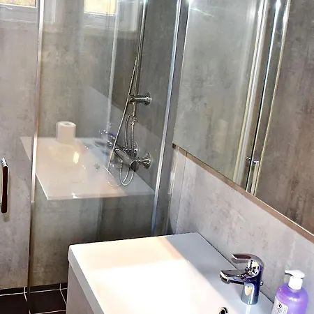 6 Person In Nyaraló Vatne